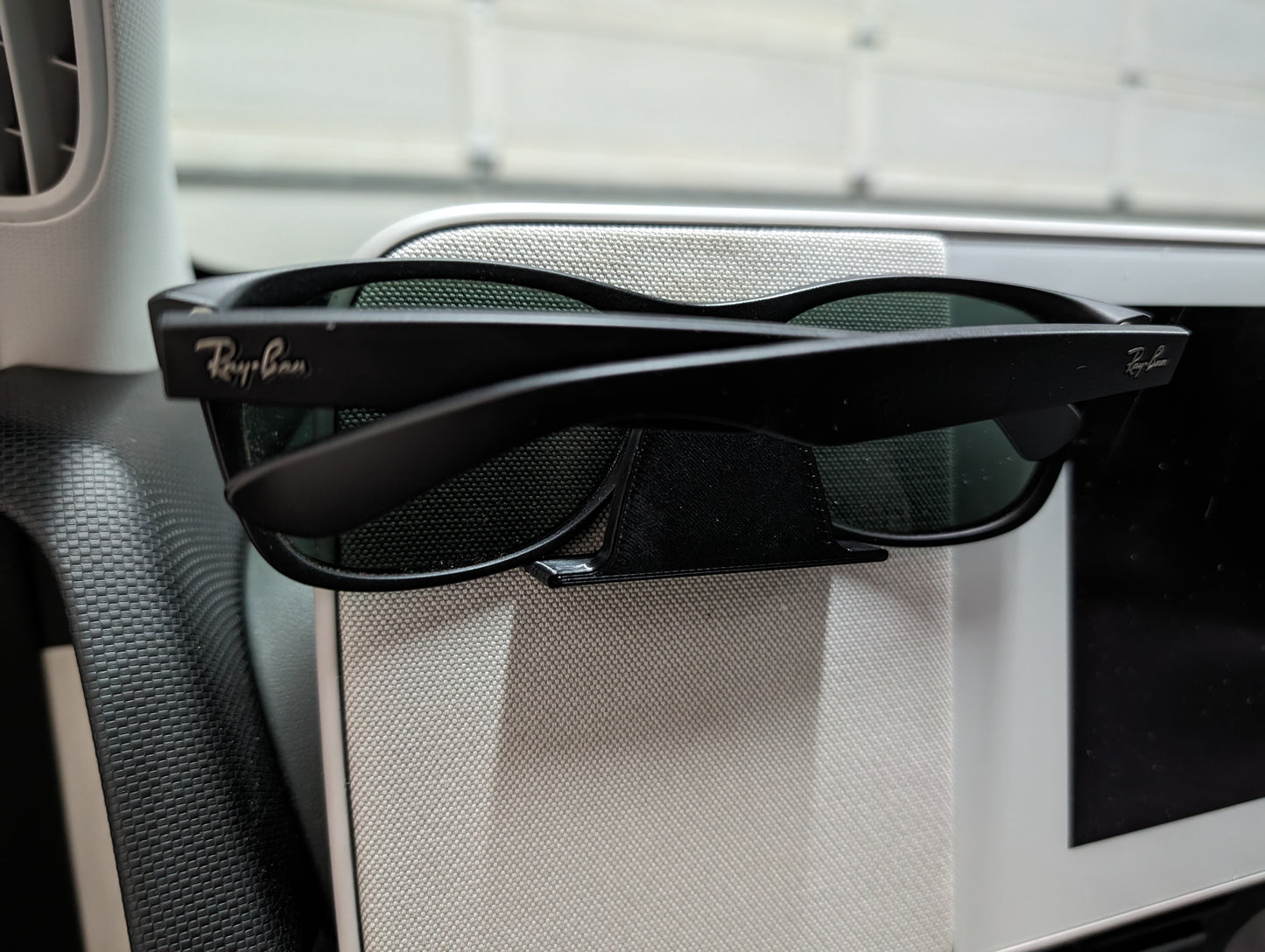 Ioniq 5 Budget Magnetic Glasses Holder
