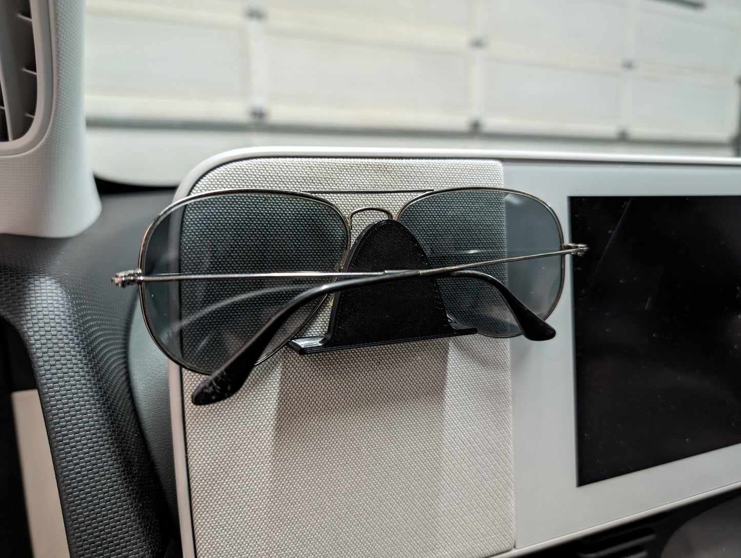 Ioniq 5 Budget Magnetic Glasses Holder