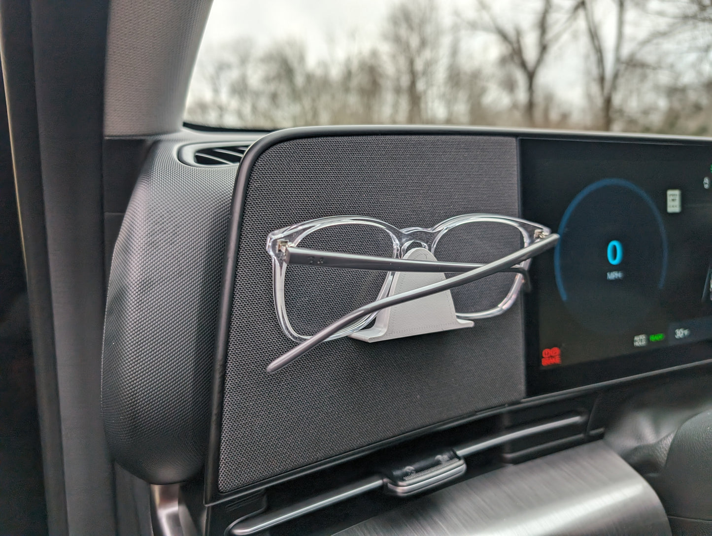 Kona / Tucson / Santa Fe / Sontata / Santa Cruz Budget Magnetic Glasses Holder