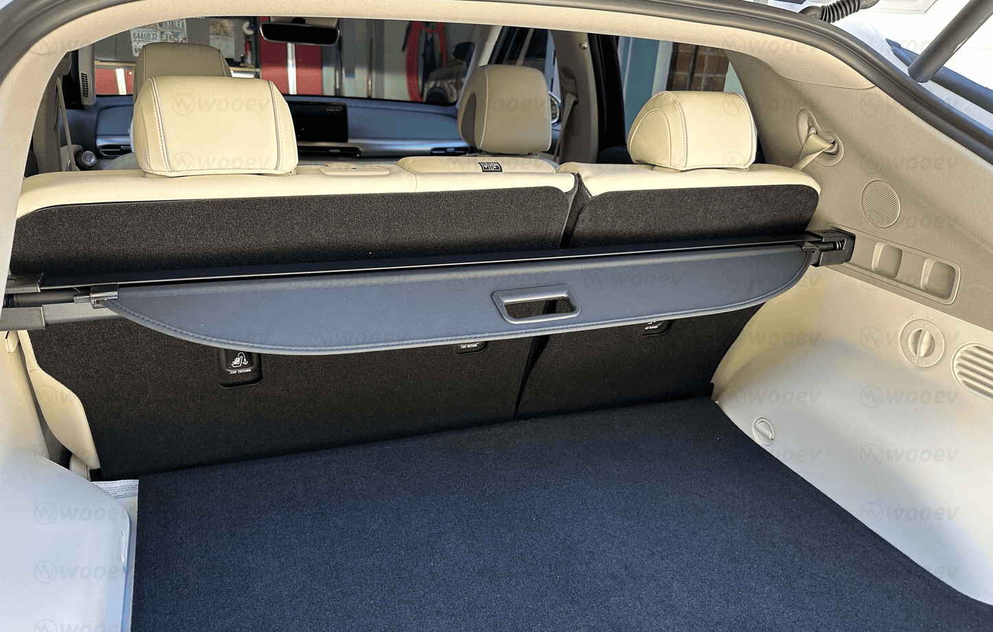 Genesis GV60 Rear Trunk Privacy Cargo Cover (Retractable)