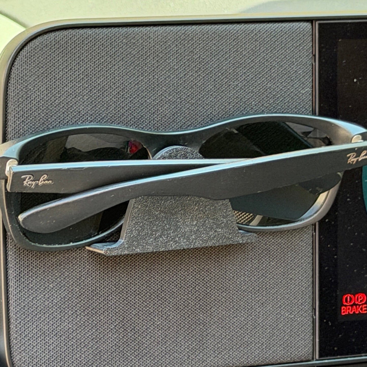 Hyundai Ioniq 5 Glasses Holder - Adjustable