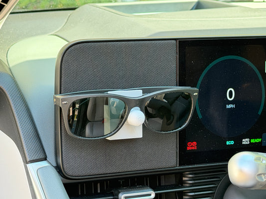 Ioniq 5 Magnetic Glasses Holder