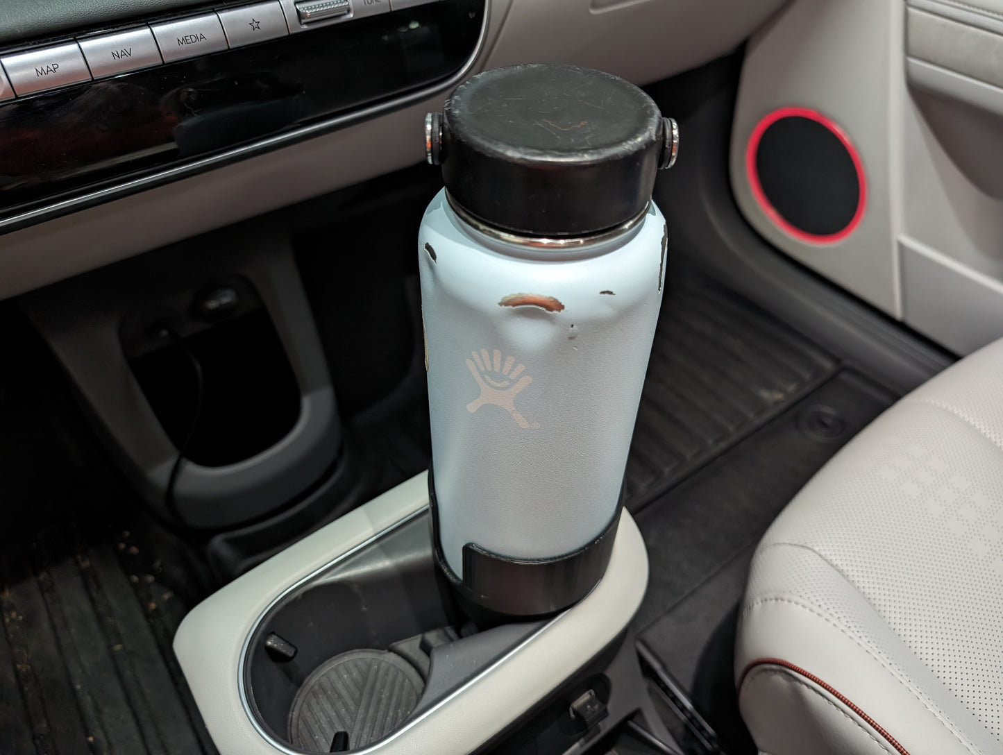 Ioniq 5 Front Cup Holder Expander