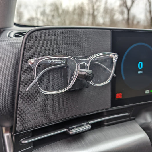 Kona / Tucson / Santa Fe / Sontata / Santa Cruz Magnetic Glasses Holder