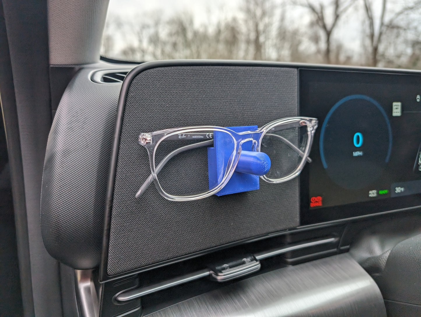 Kona Electric Magnetic Eyewear Holder