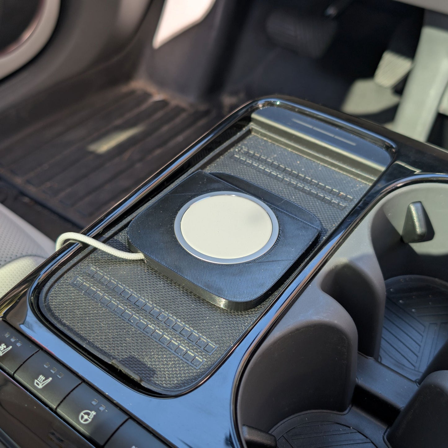 2025+ Ioniq 5 MagSafe Charging Upgrade for iPhone/Pixel 10